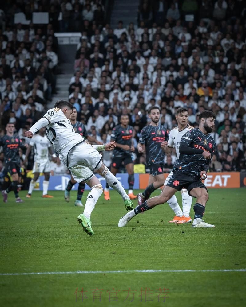 马卡:巴尔韦德未参加皇马全队合练 很难出战蓝军 马卡:巴尔韦德未参加皇马全队合练 很难出战蓝军